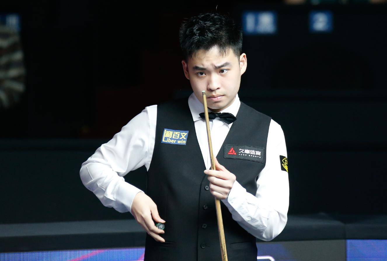 他在谈话中 他在谈话中